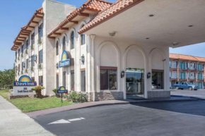 Гостиница Days Inn by Wyndham Anaheim Near the Park  Анахайм